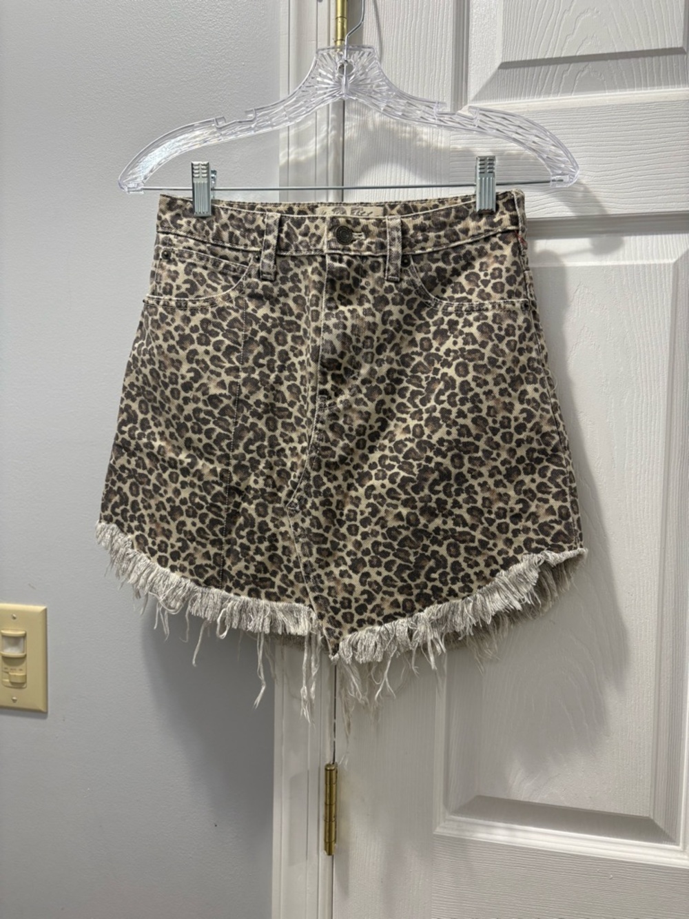 Free People We The Free Bailey Leopard Print Denim Skirt Raw Hem Size 25